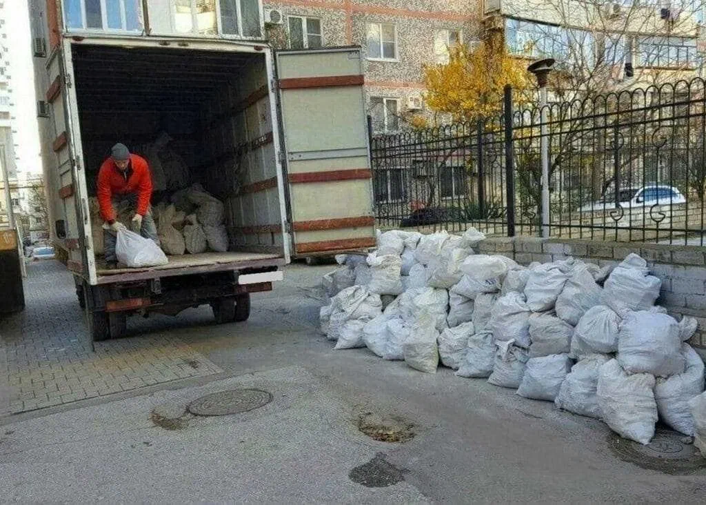 Вывоз мусора после переезда в Кузнецке в октябре