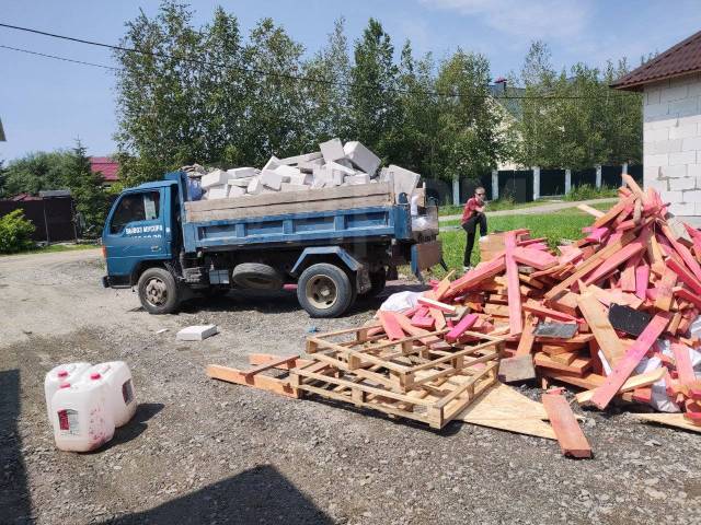 Вывоз мусора с чердака в Кузнецке в октябре